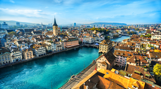 Zürich lockt mit atemberaubender Kulisse und Schweizer Gelassenheit © Aleksandar Georgiev, iStock