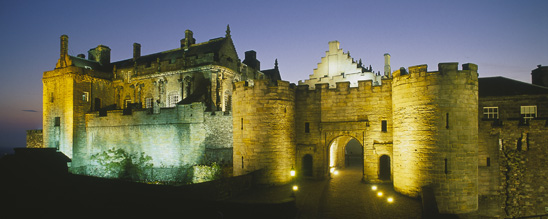 Nächtlicher Blick auf das Stirling Castle @VisitScotland.com 