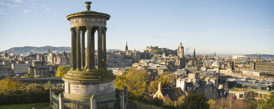 Blick vom Carlton Hill auf Edinburgh @VisitScotland.com