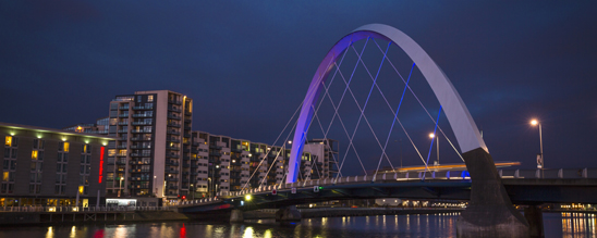 Die Clyde Arc-Brücke in Glasgow @VisitScotland.com