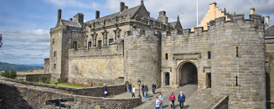 Das Stirling Castle auf dem Schlossberg @VisitScotland.com